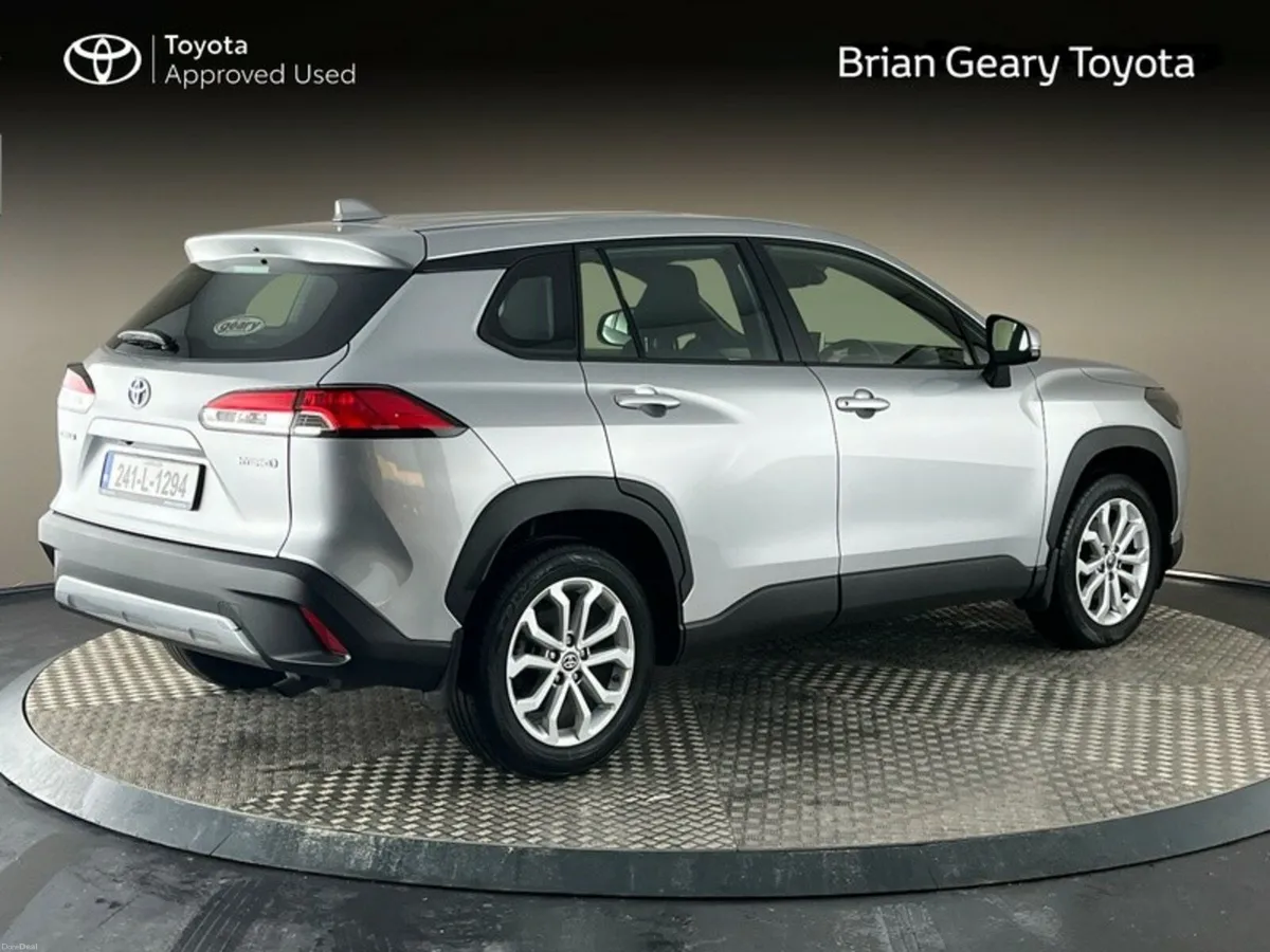 Toyota Corolla Cross HYBRID LUNA - Image 2