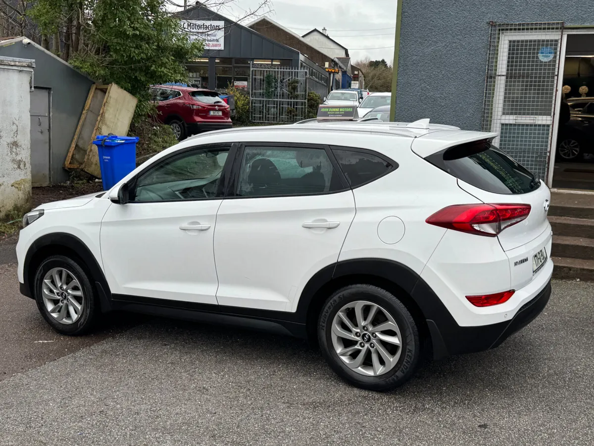 Hyundai Tucson Executive. - Image 3