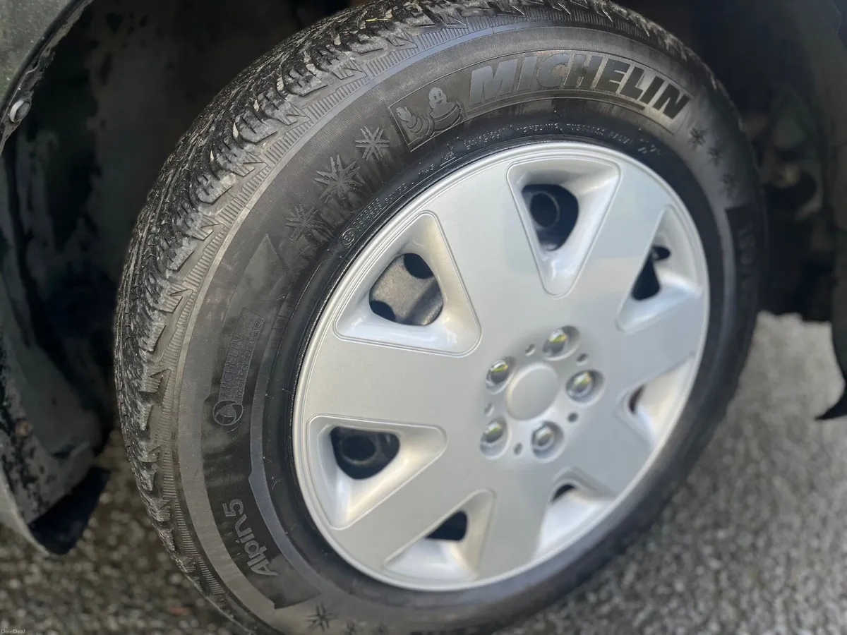 2008 Corolla 1.4 petrol NEW NCT 01/27 - Image 2