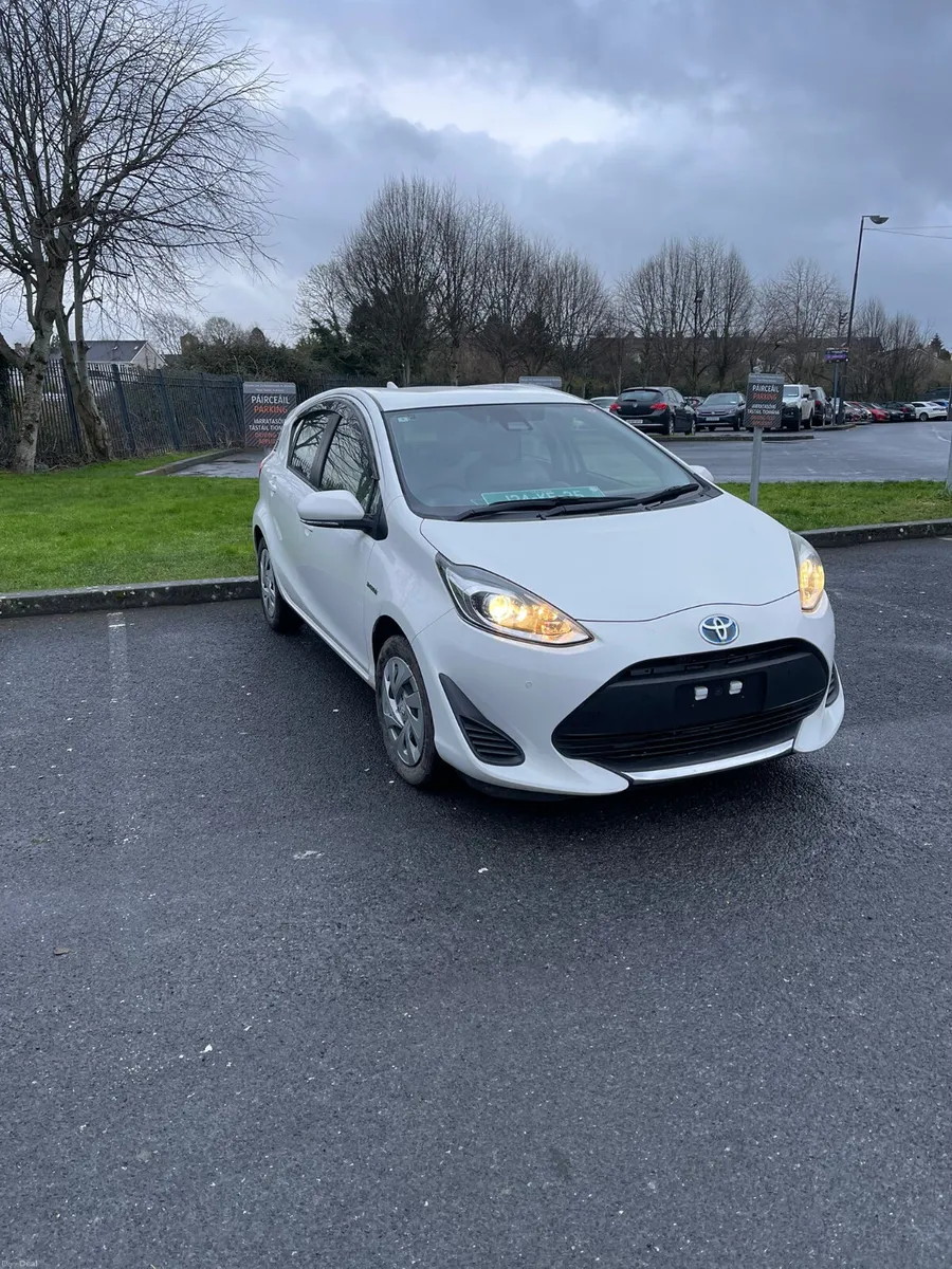 🏆 2020 TOYOTA AQUA HYBRID - Image 1
