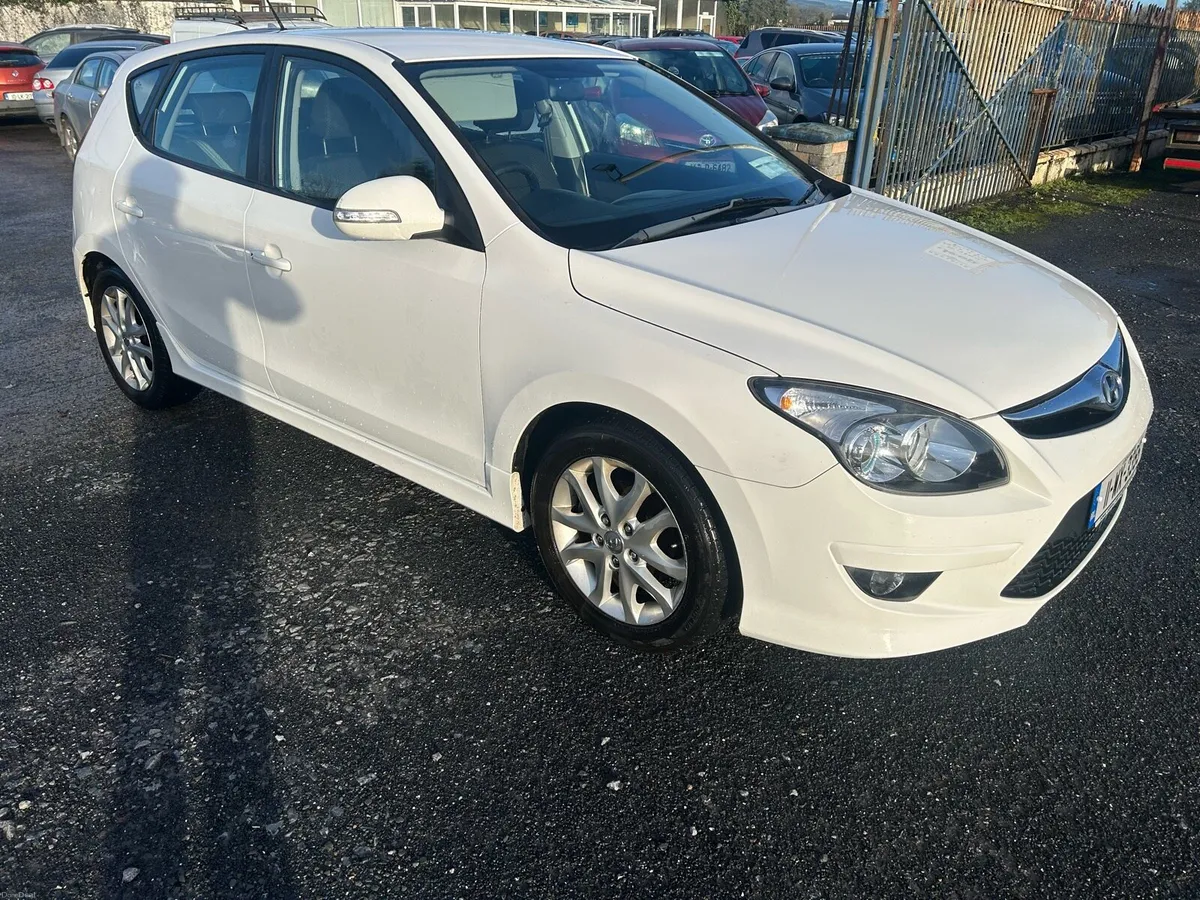Hyundai i30 1.6 Diesel - Image 2