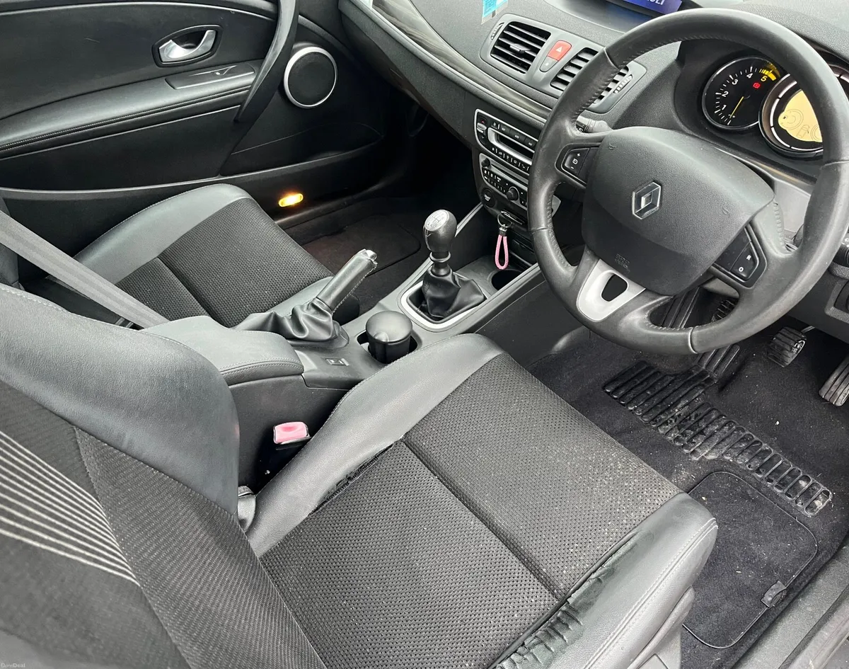 Renault Megane Lux 1.5 DCI  NCT 02/27 - Image 5