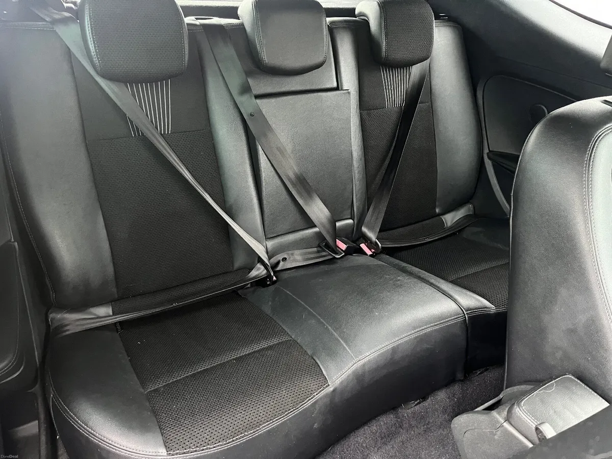 Renault Megane Lux 1.5 DCI  NCT 02/27 - Image 6