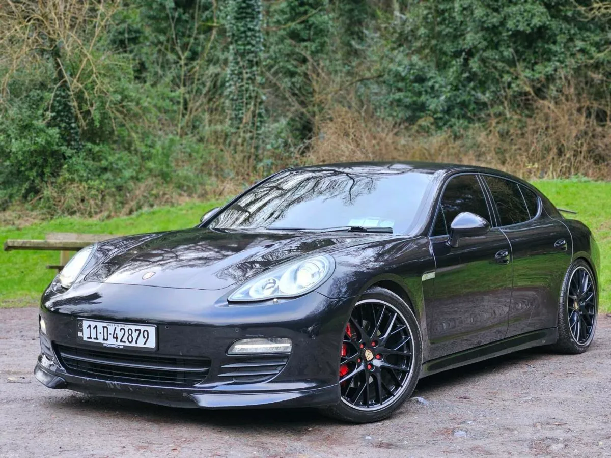 2011 Porsche Panamera 3.6 V6 Stunning - Image 2