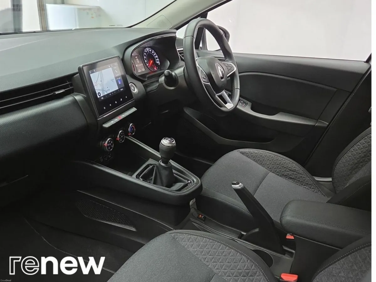Renault Clio Iconic TCe 90 - Image 2