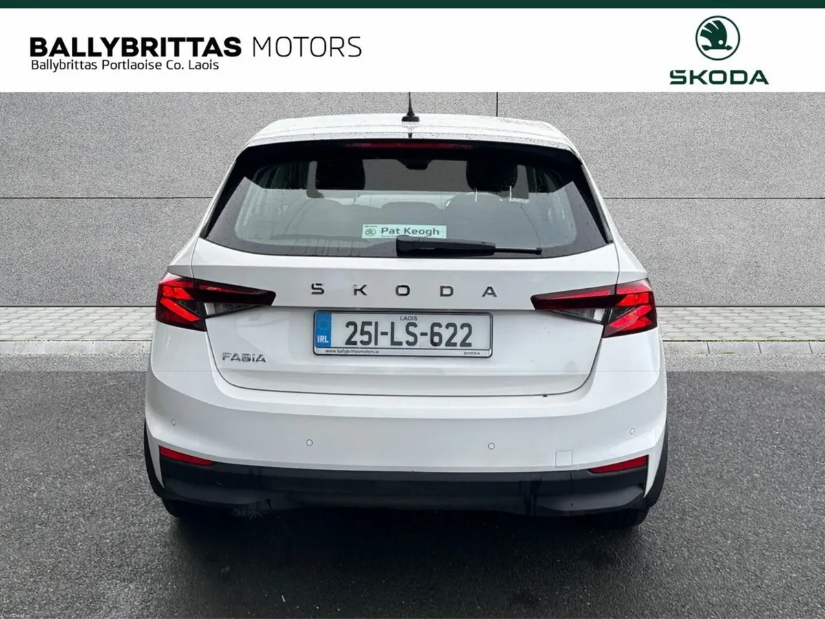 Skoda Fabia  ESSENCE 1.0MPI 80HP - Image 4