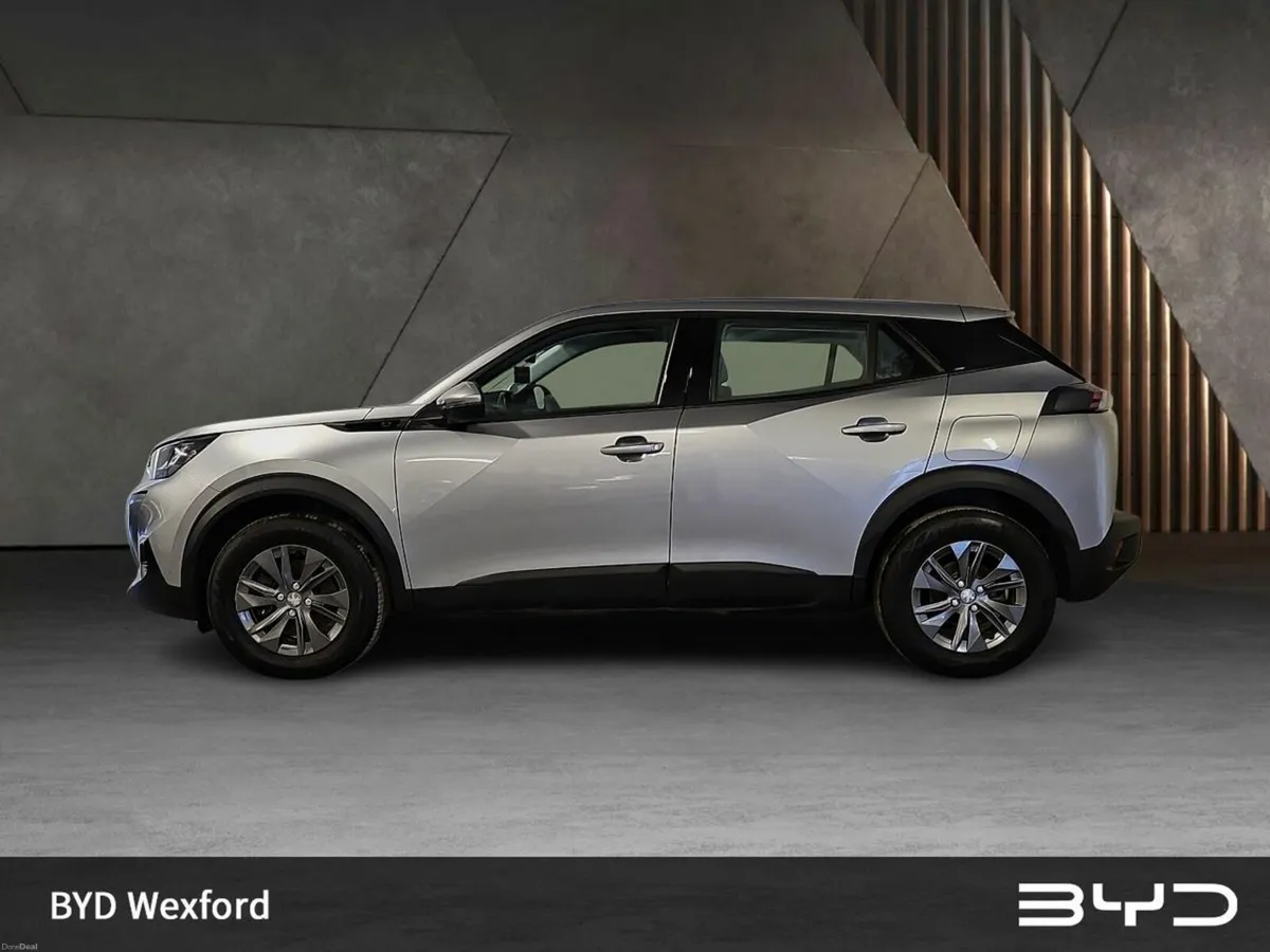 Peugeot 2008 (DEPOSIT TAKEN)Electric 136 bhp (50 k - Image 4