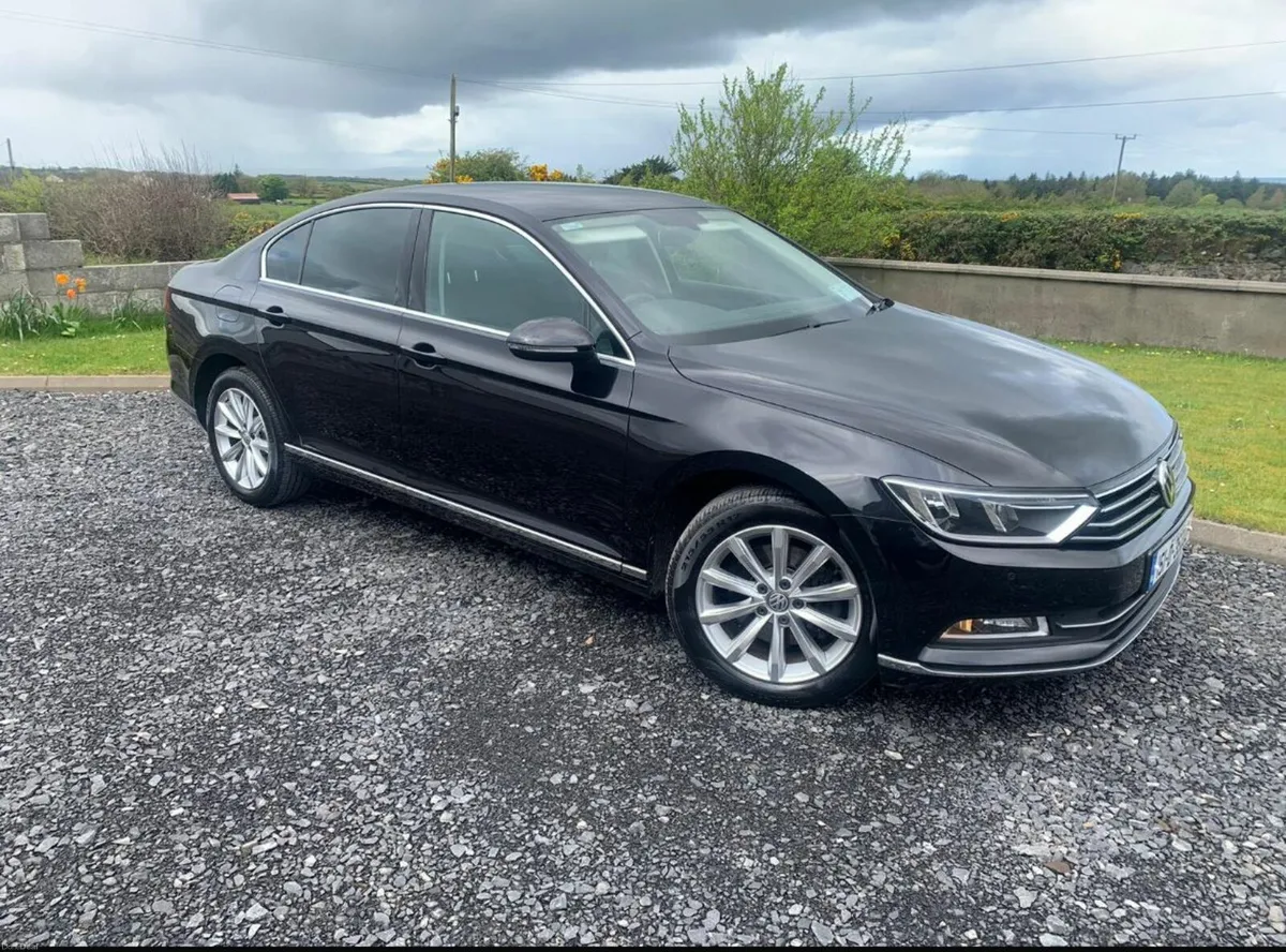 Volkswagen Passat 2015 - Image 1