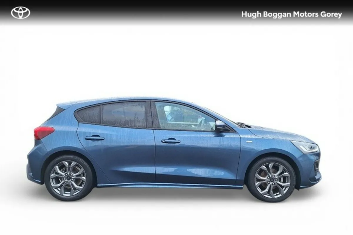 Ford Focus ST-LINE 1.0T 125 S6.2 M6 FW 4DR - Image 3
