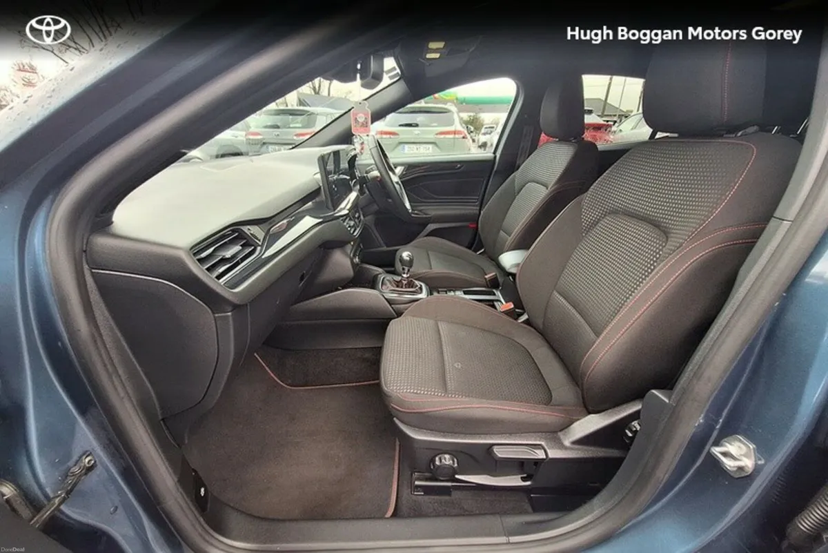 Ford Focus ST-LINE 1.0T 125 S6.2 M6 FW 4DR - Image 6