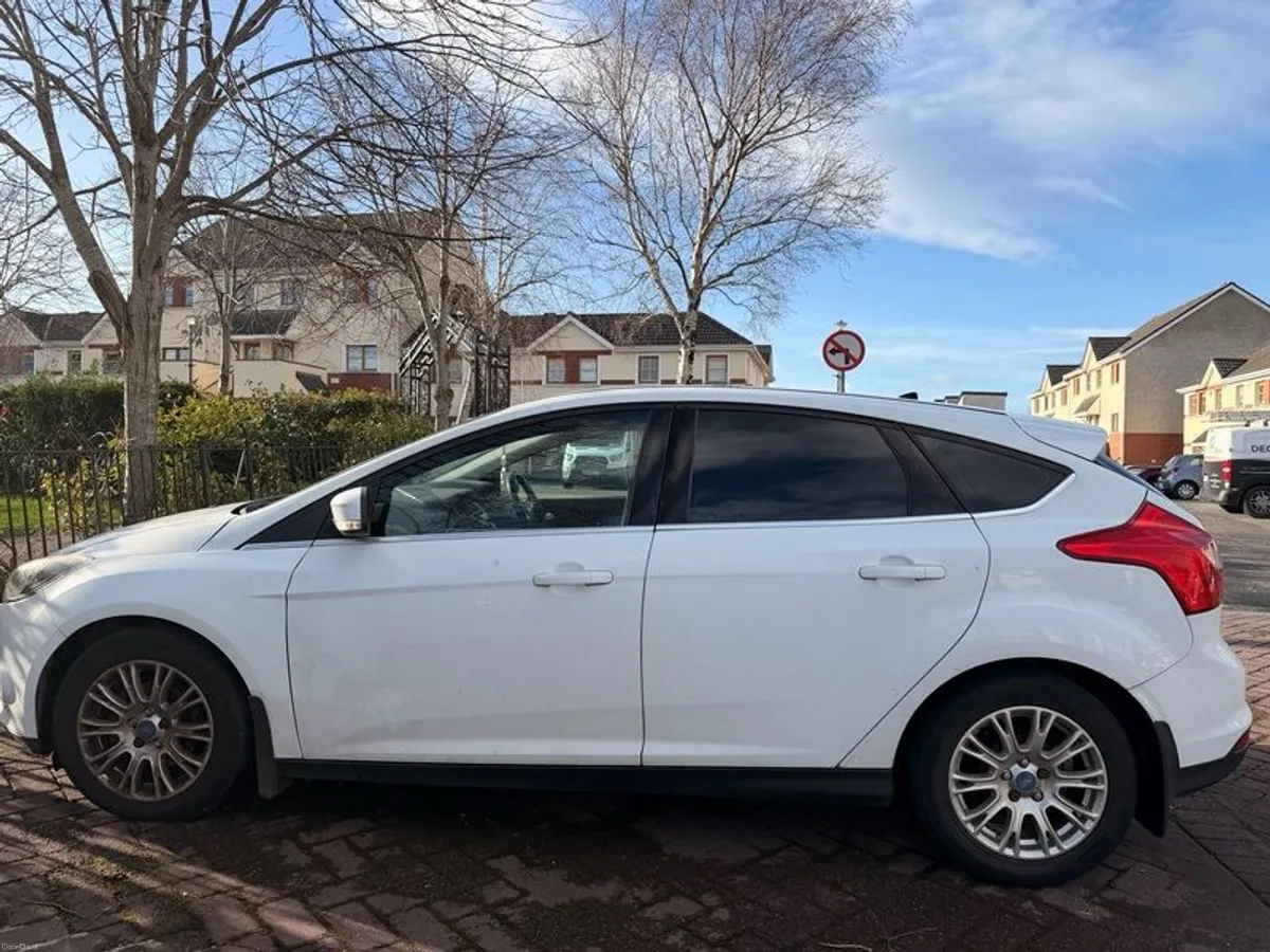 2012 Ford Focus - Image 4