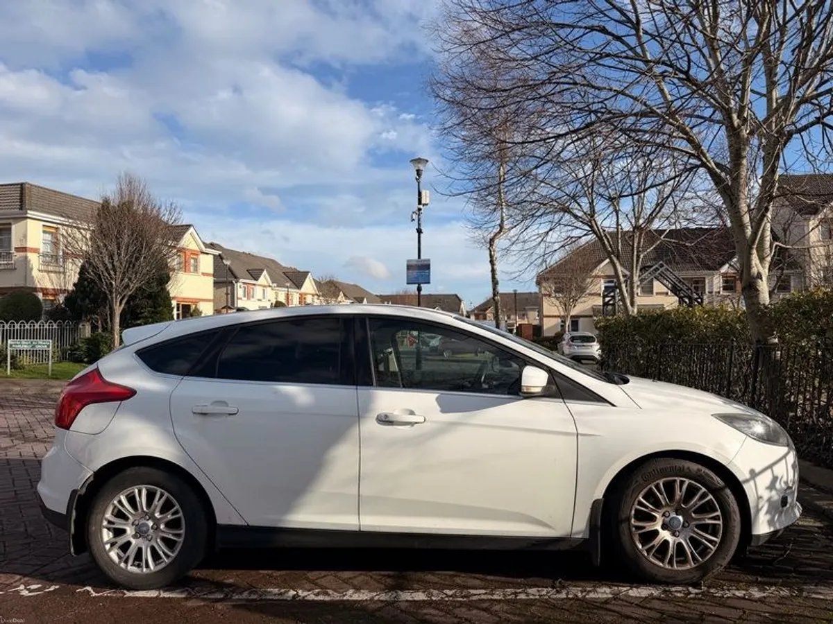 2012 Ford Focus - Image 2