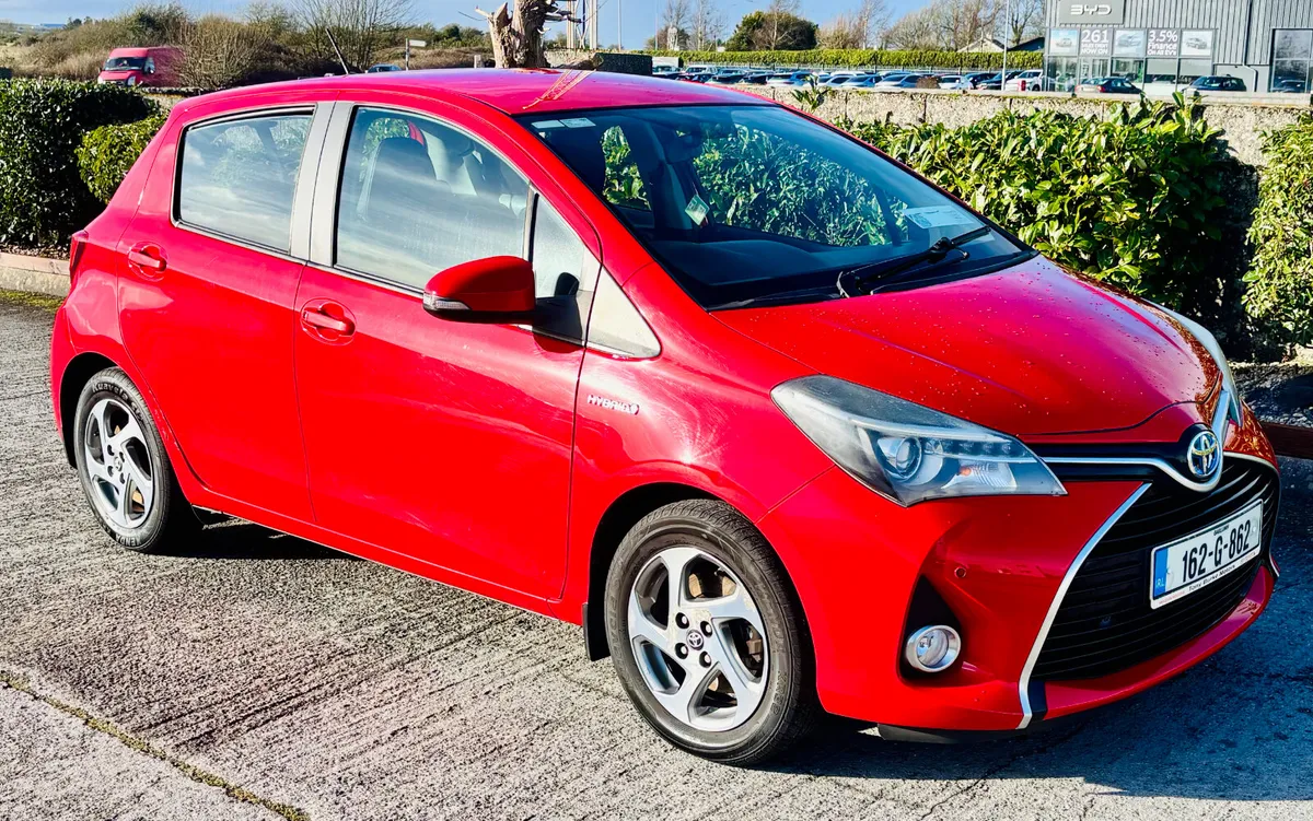 Toyota Yaris 2016 HYBRID AUTO IRISH CAR - Image 2