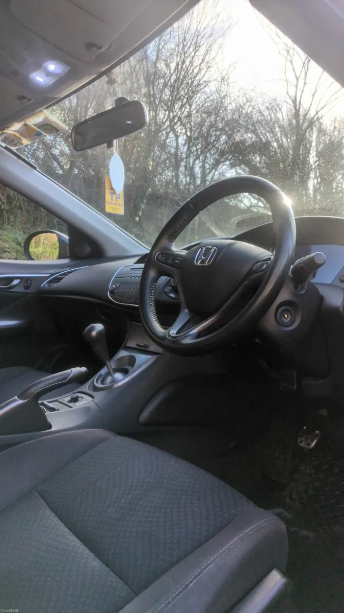 Honda Civic 2010 - Image 4