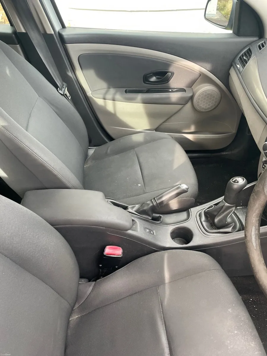 Renault Fluence 2010 - Image 3