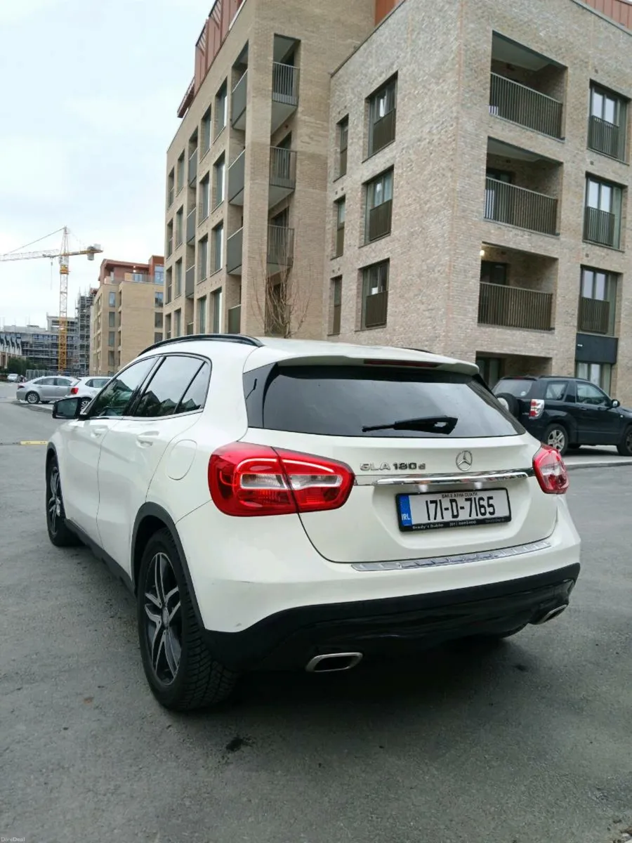 Mercedes-Benz GLA - Image 2