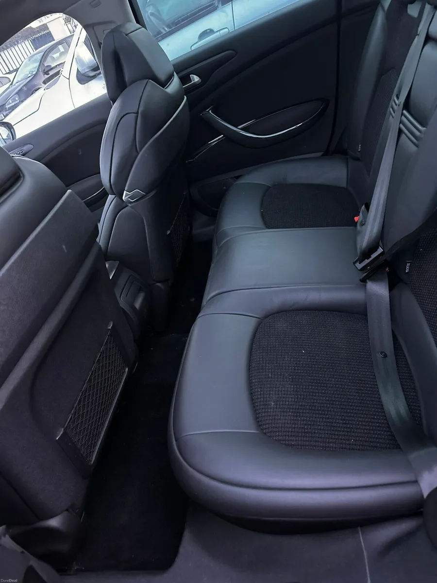 Citroen C4 VTR +diesel - Image 3