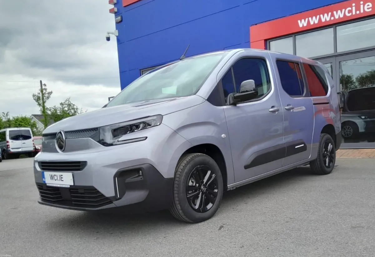 7 Seat Auto Citroen Berlingo - Image 1
