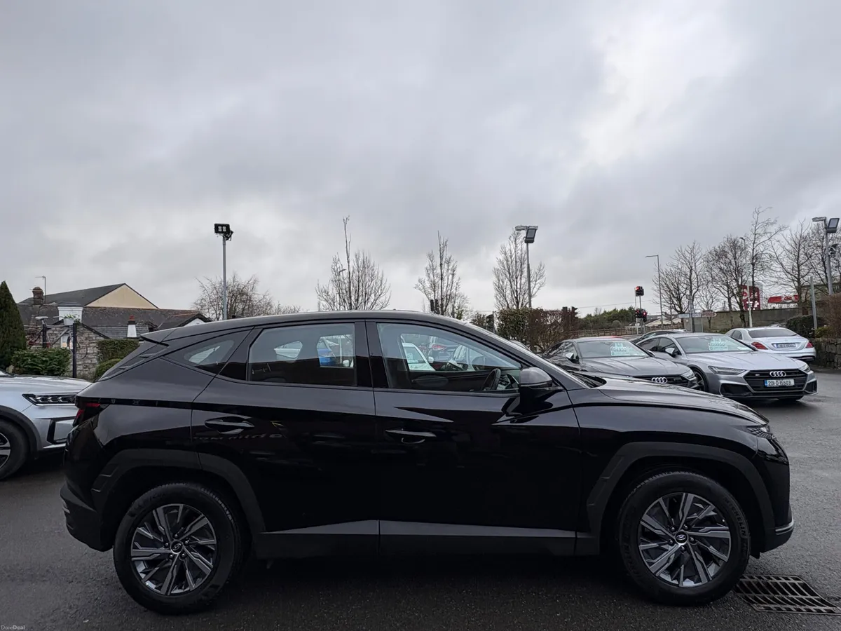 231 Hyundai Tucson Comfort 1.6 Diesel *One Owner* - Image 4