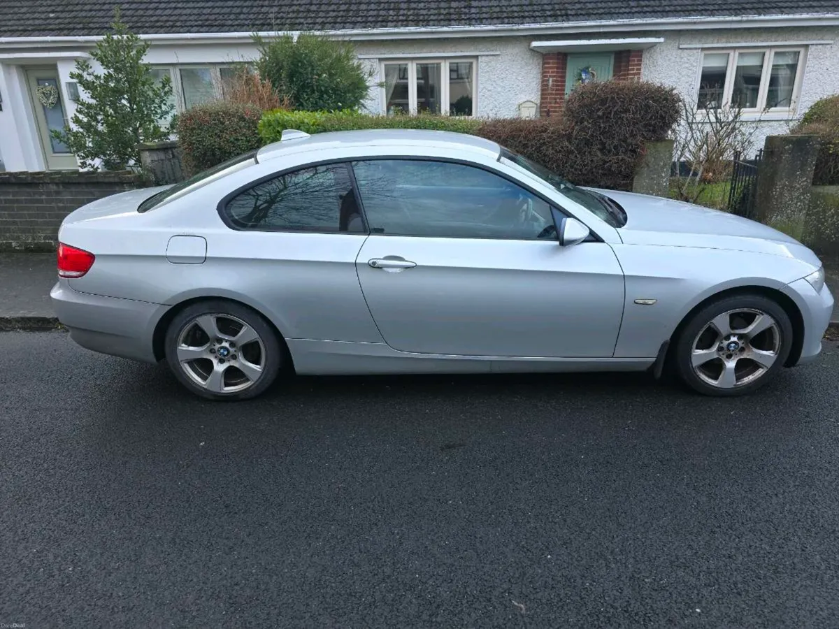 2008 BMW 3 Series 320i Coupe - Silver - Image 3