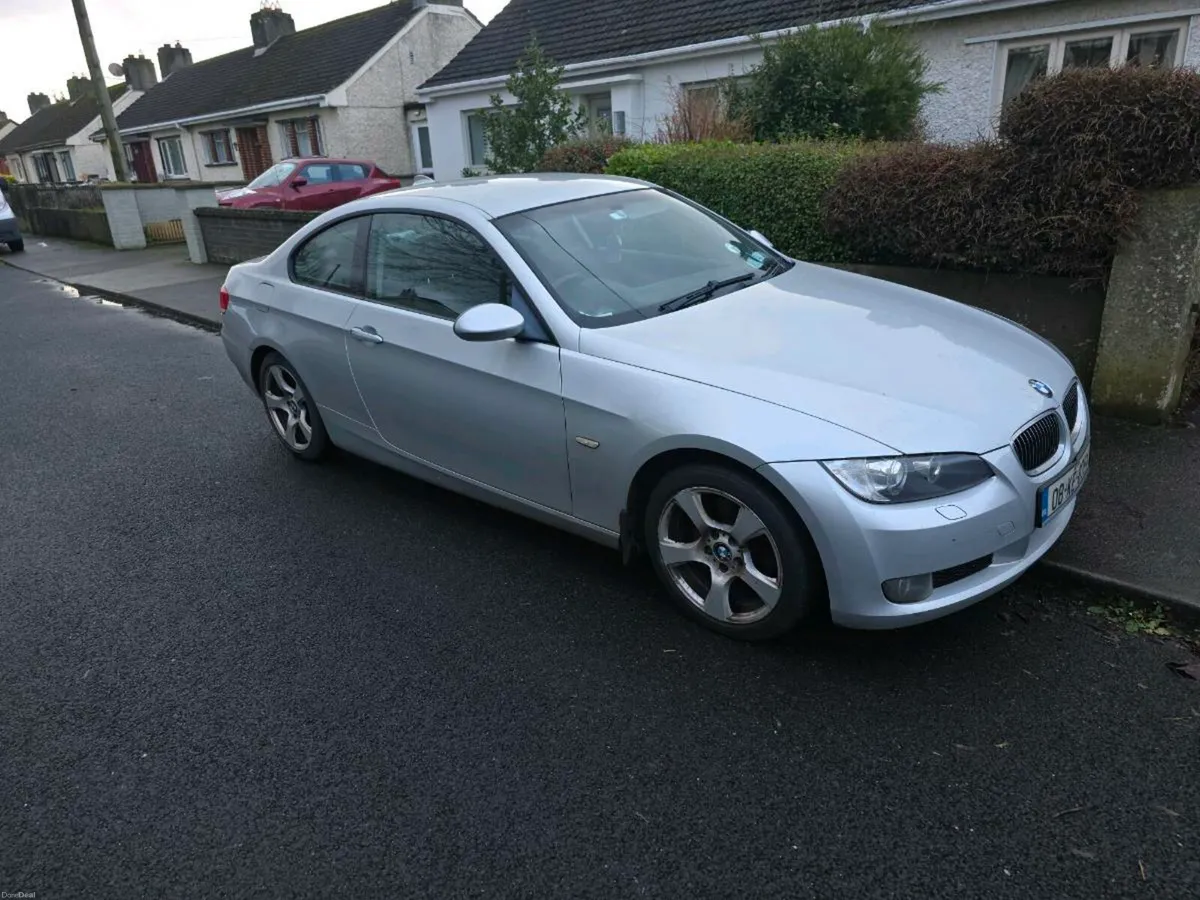 2008 BMW 3 Series 320i Coupe - Silver - Image 2