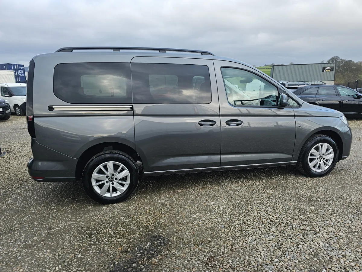 Volkswagen Caddy Maxi Life Wheelchair Adapted 2025 - Image 3