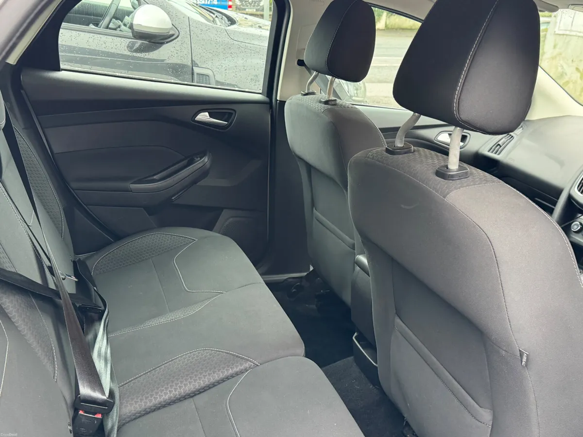 Ford Focus Zetec Hb Diesel - Image 3
