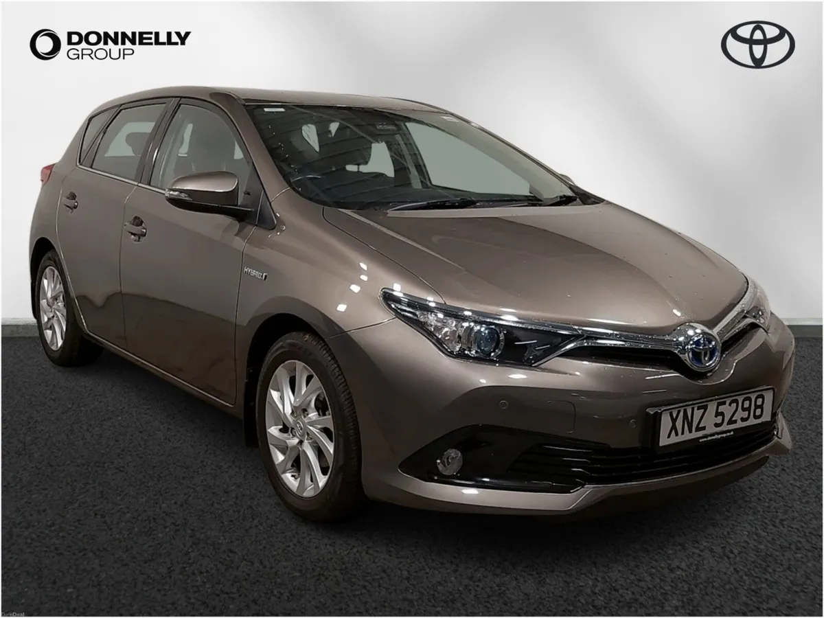 Toyota Auris Hatchback Icon Tech - Image 1