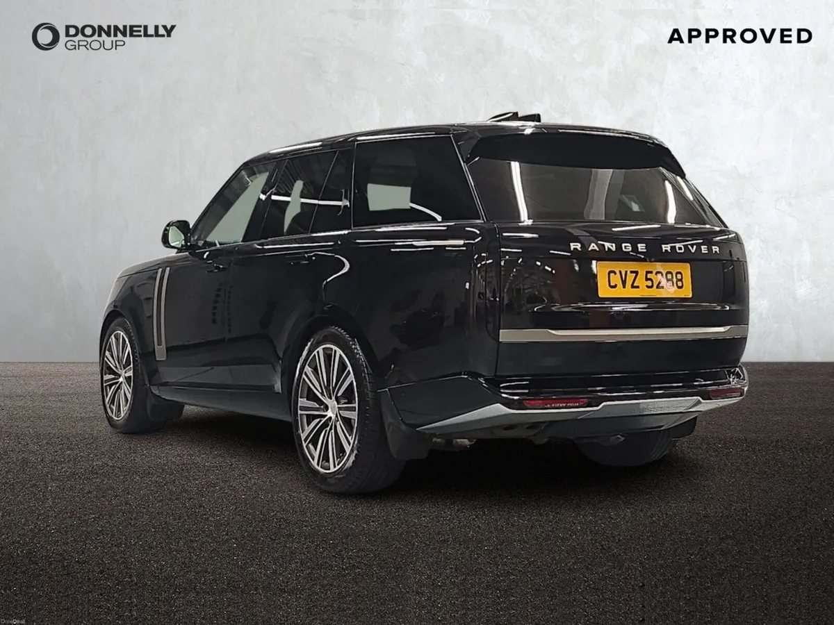 Land Rover Range Rover Diesel Estate SE - Image 2