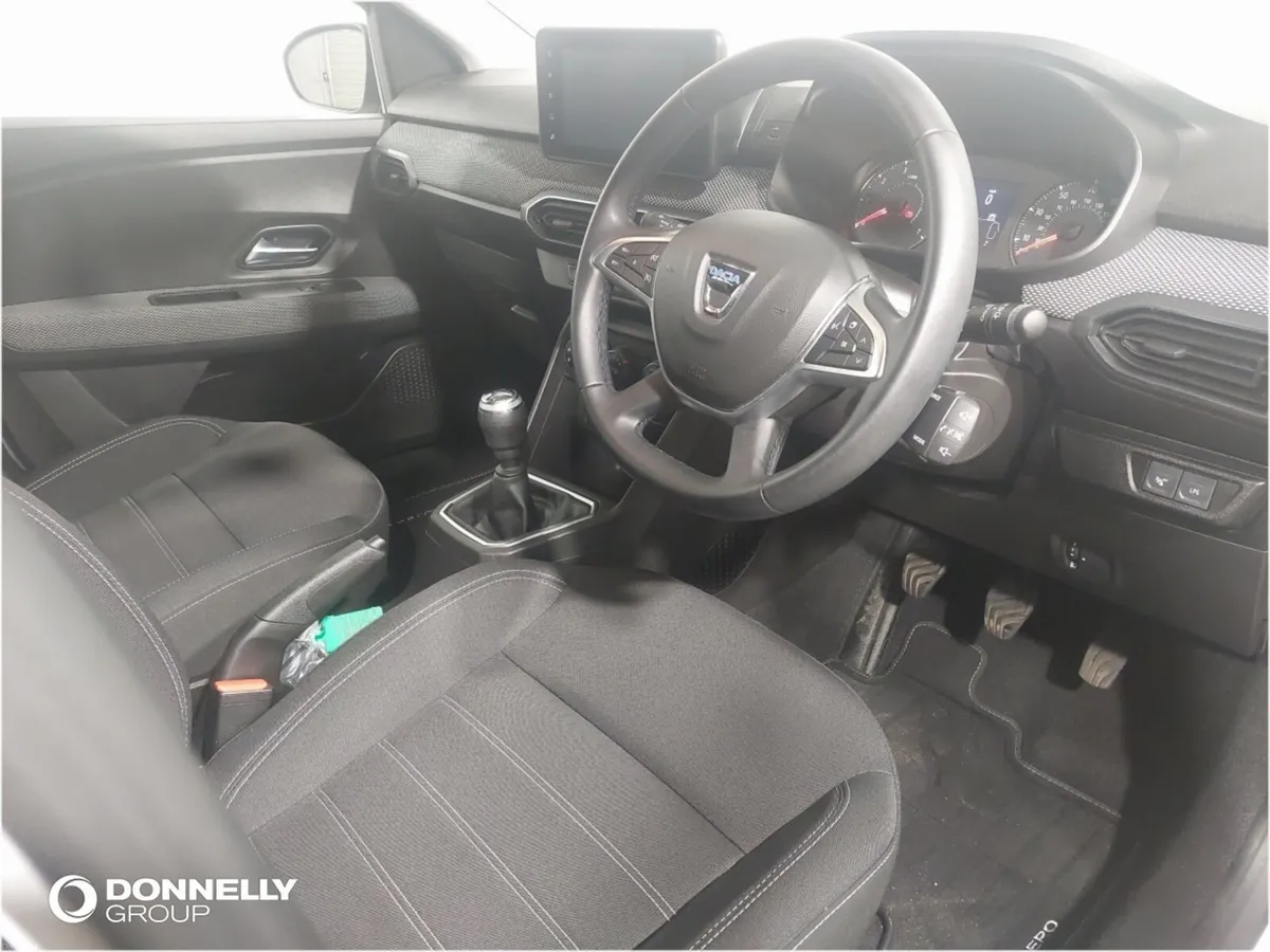 Dacia Sandero Hatchback Comfort - Image 4