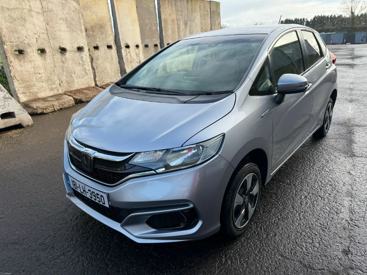 Honda Fit Hybrid Automatic 2018 | GP6 - Image 1
