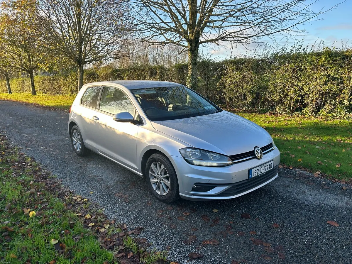 Volkswagen Golf - Image 1