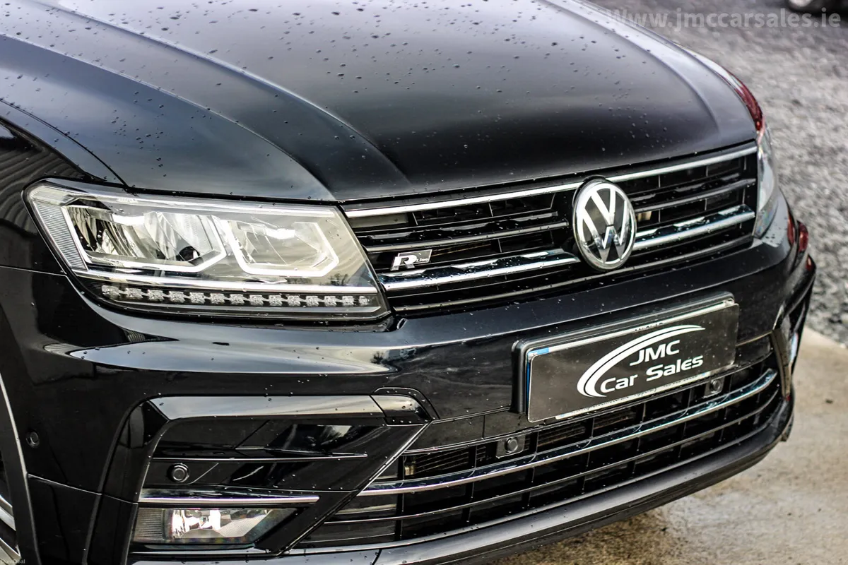 2020 VOLKSWAGEN TIGUAN R-LINE PAN ROOF - Image 2