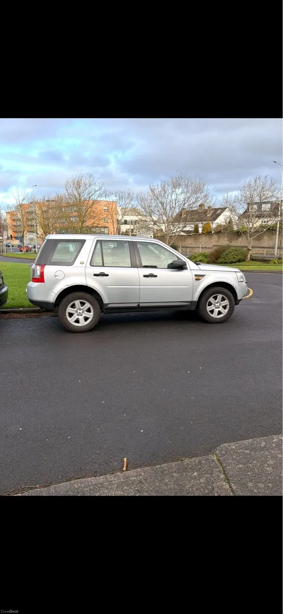 Mint  LANDROVER Freelander - Image 2