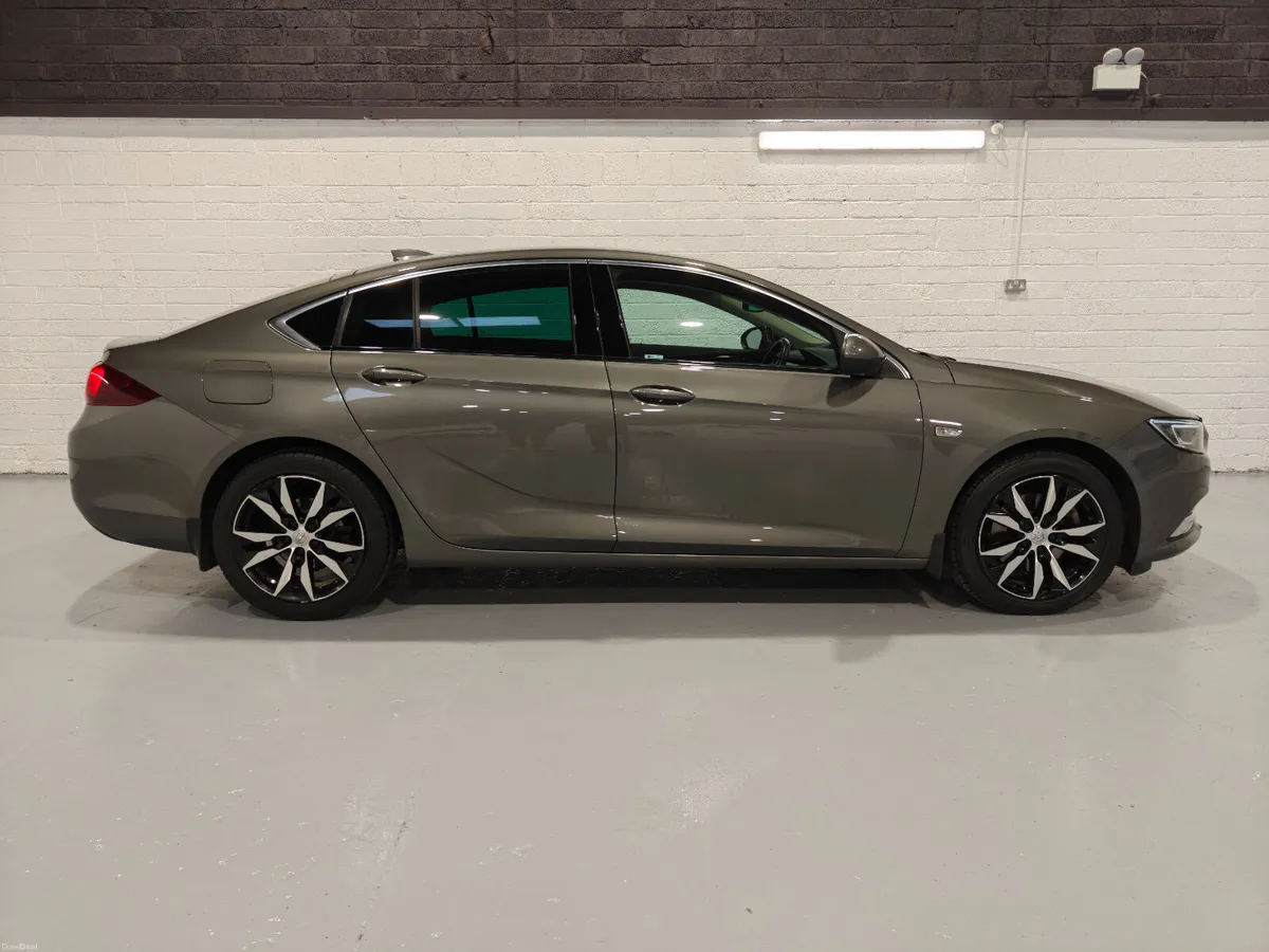 2018 OPEL INSIGNIA 170BHP ELITE - Image 2