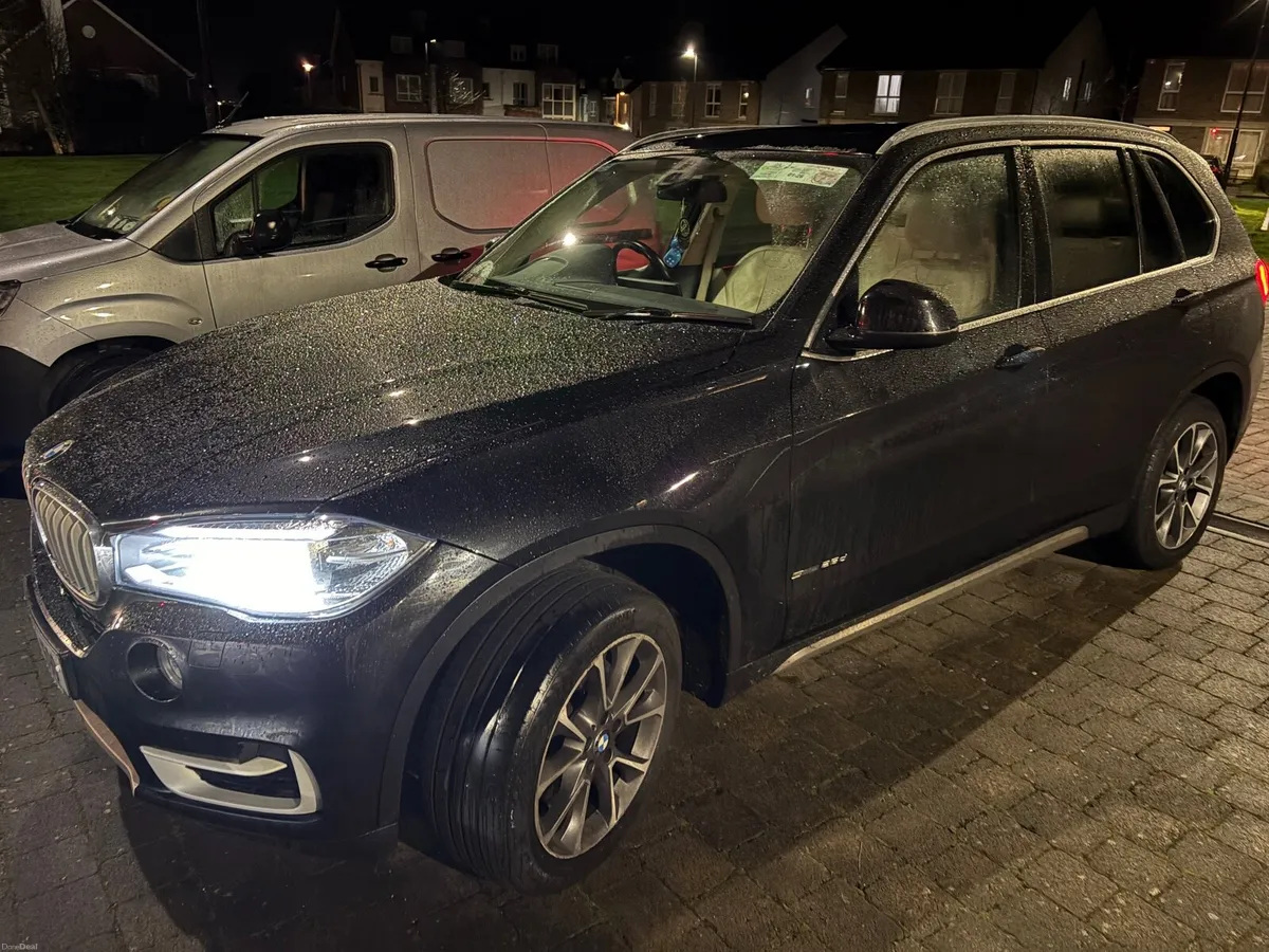 BMW X5 low mileage BMW service history - Image 1