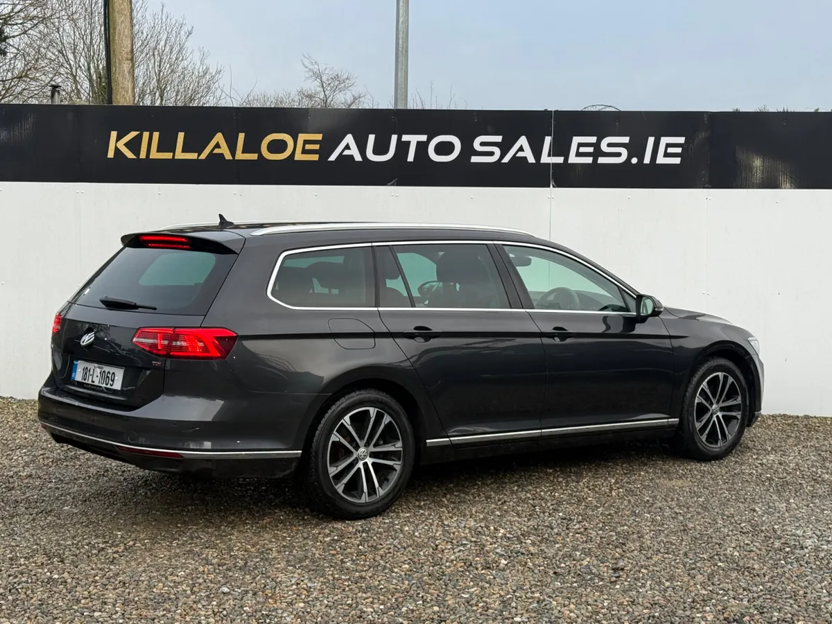 Volkswagen Passat 1.6TDI Highline Estate - Image 3