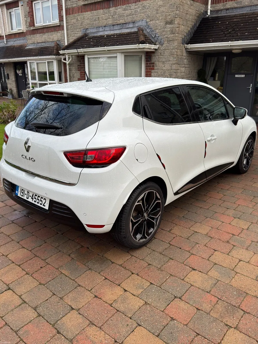 2019 Renault Clio Iconic - NCT 2027 - Image 3