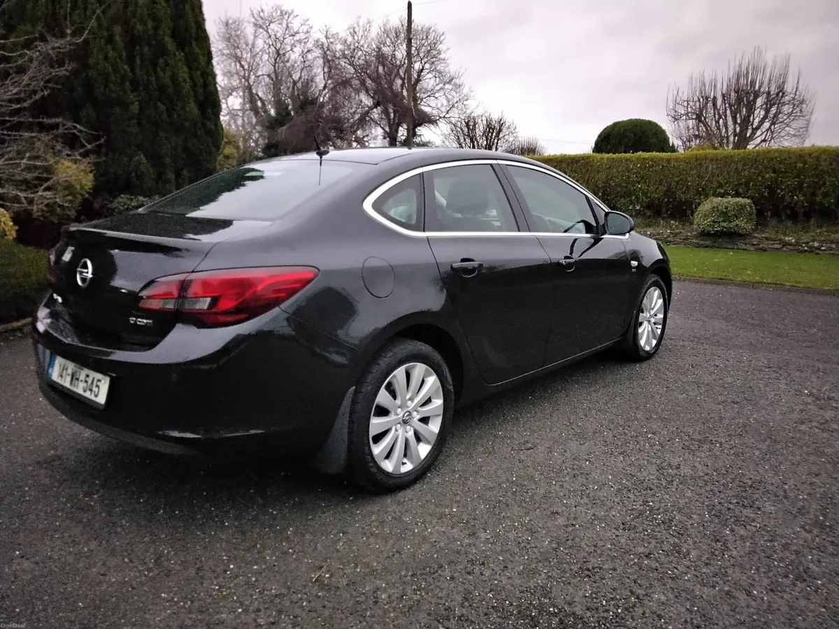 2014 Opel Astra 1.7 Diesel NCT TO FEBRUARY 2027 - Image 3