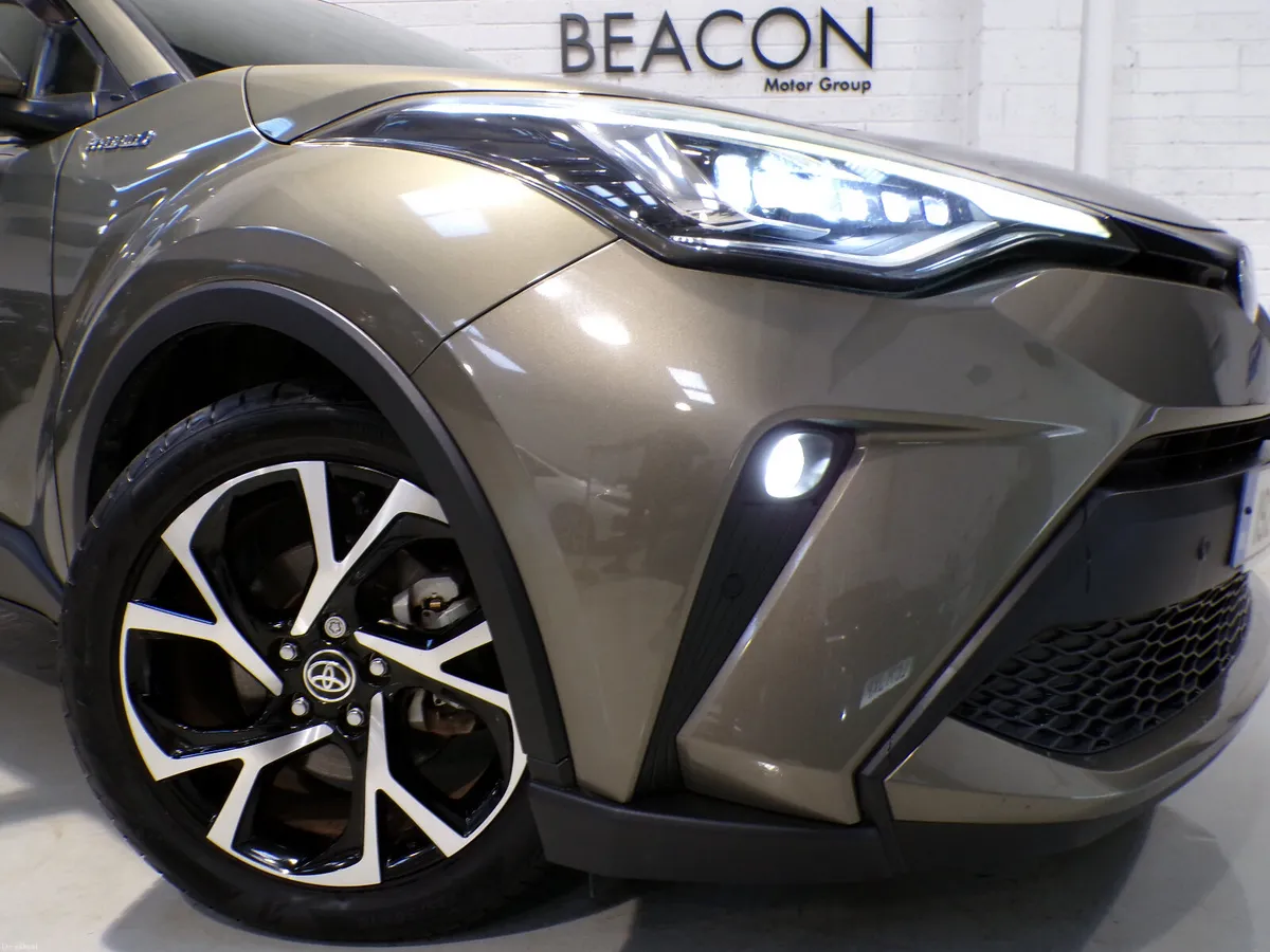 192*18,000 MILES*HYBRID SPORT TOYOTA C-HR SELF CHA - Image 3