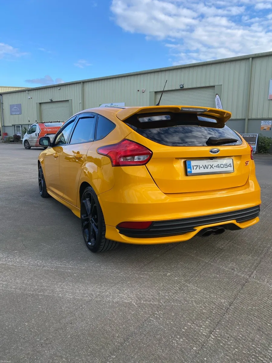 Ford Focus ST2 - Image 2