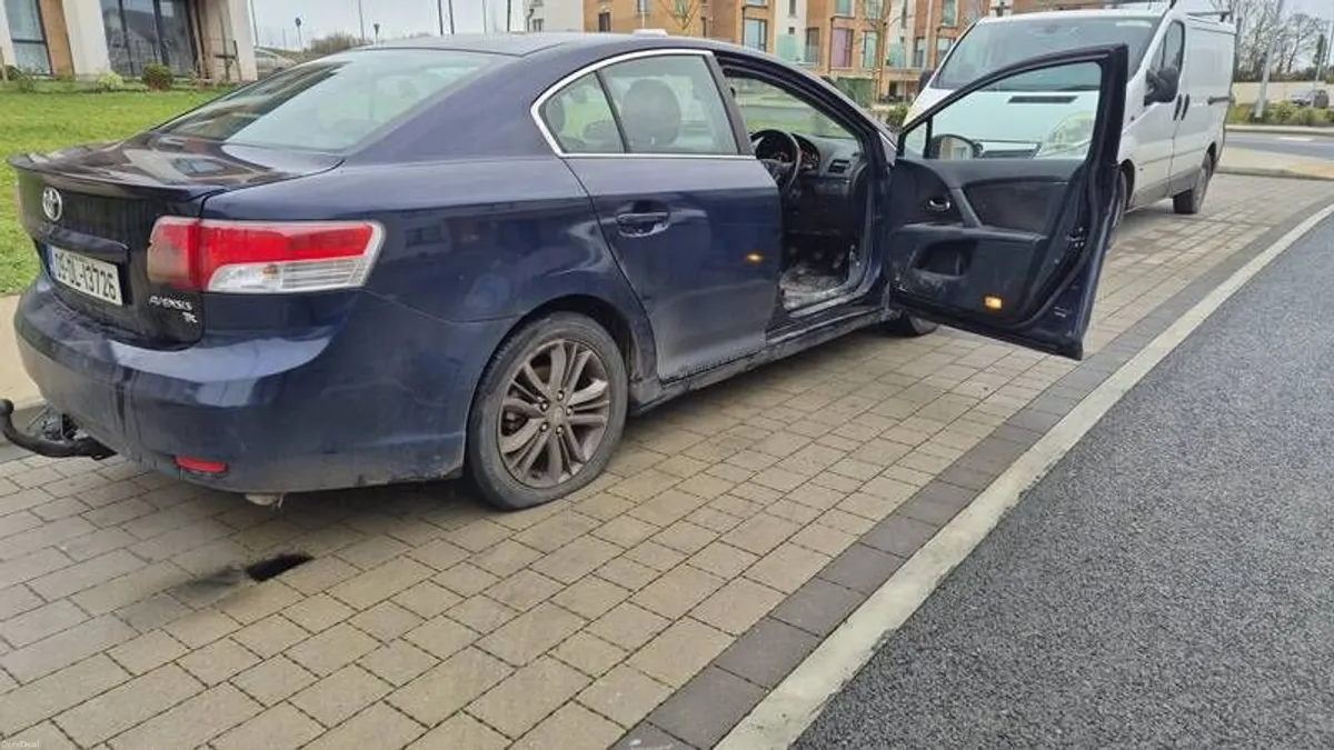 2009 Toyota Avensis - Image 4