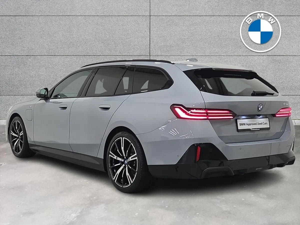 BMW 5-Series 530e M Sport Touring - Image 4