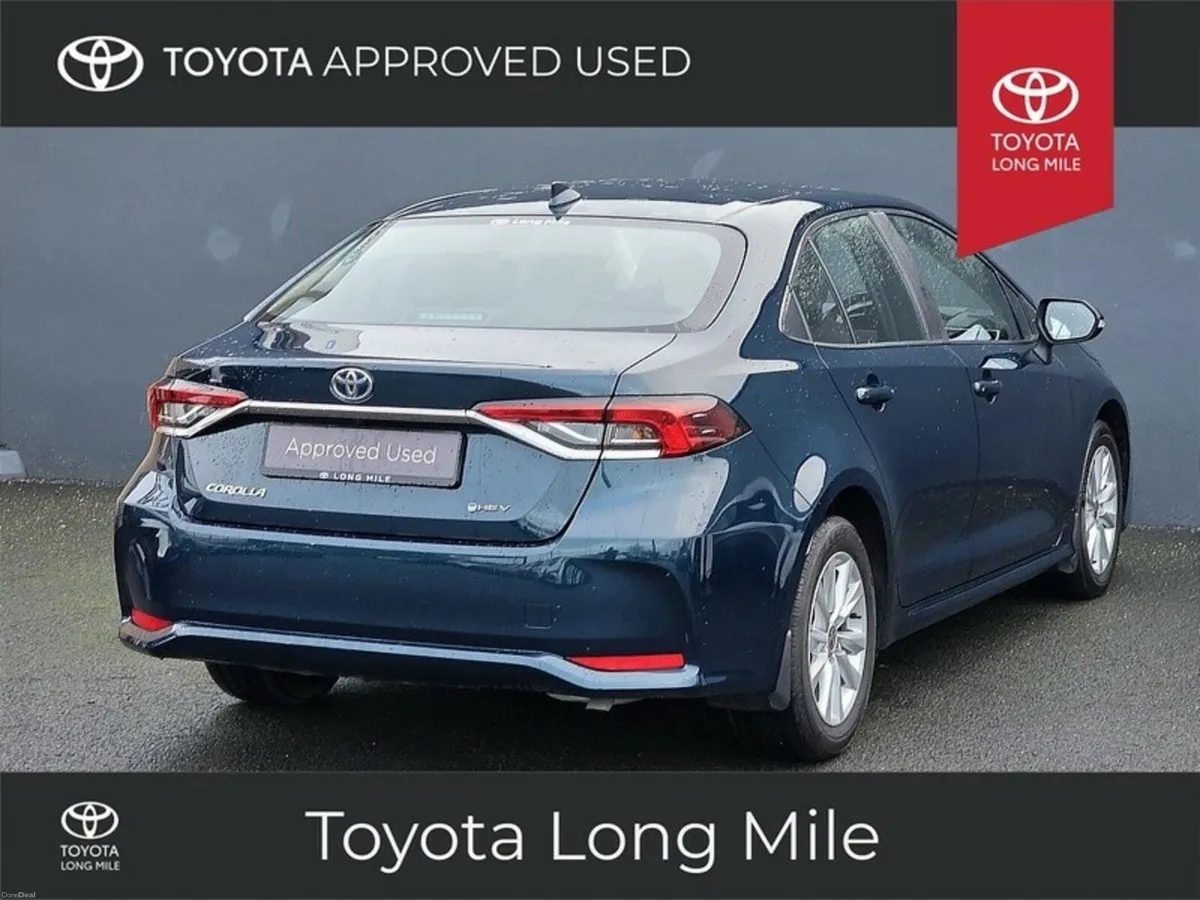 Toyota Corolla 1.8 Hybrid Luna 4dr - Image 3