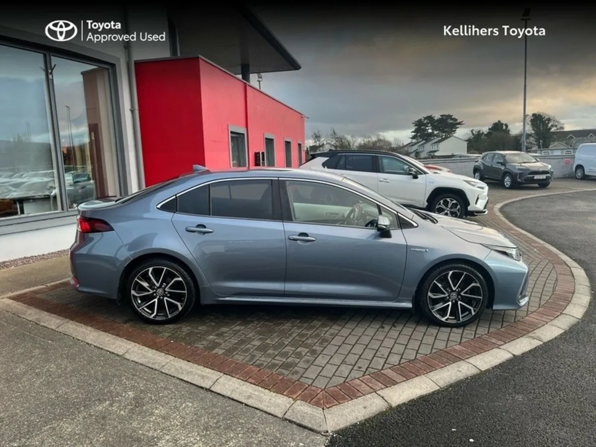 Toyota Corolla HYBRID ELECTRIC SOL - Image 3