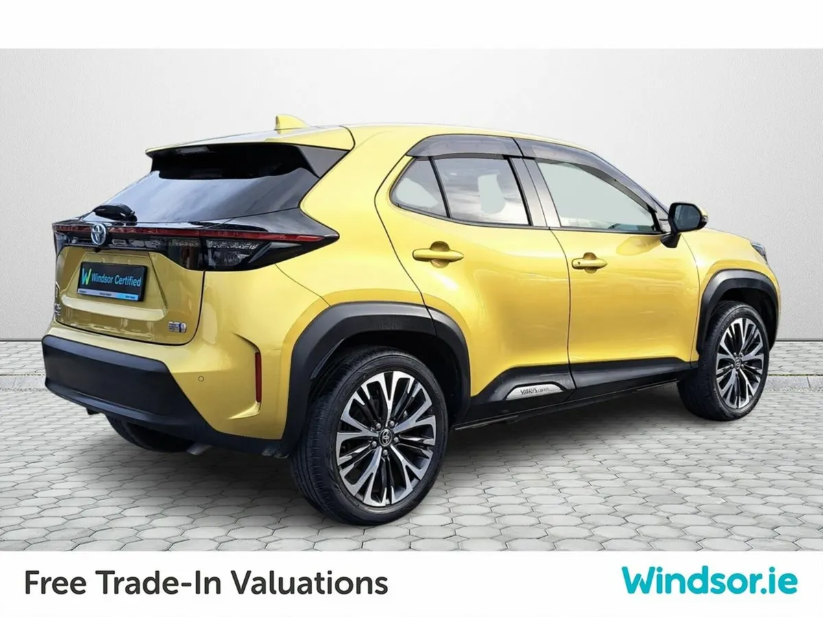 Toyota Yaris Cross HYBRID AUTO - Image 3