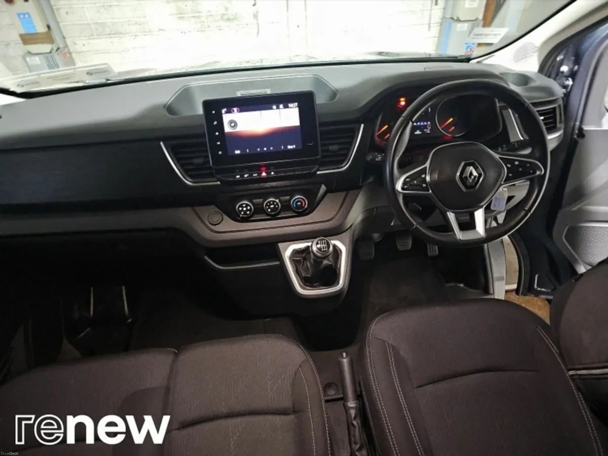 Renault Trafic TRAFIC LL30 BLUE DCI 130 SPORT - Image 2