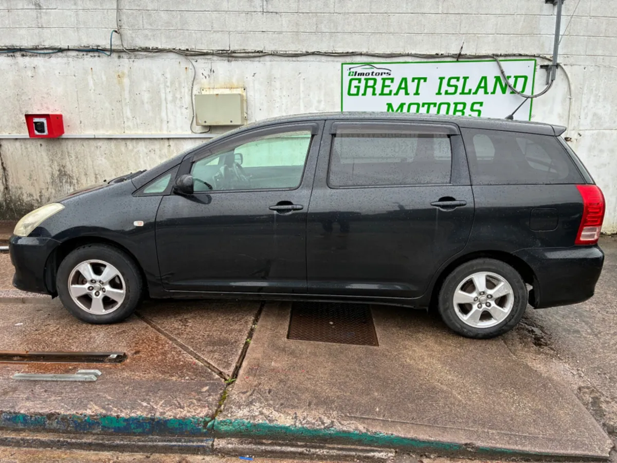 Toyota Wish ZNE10 5DR A AUTO - Image 4