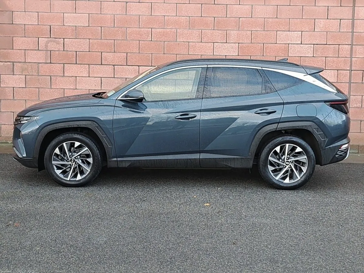 Hyundai Tucson Executive Plus 1.6 Diesel. - Image 3