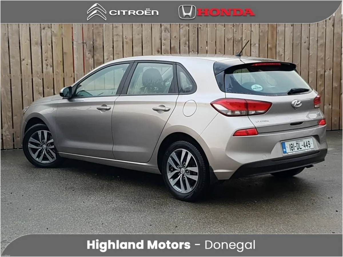 Hyundai i30 1.6 Diesel Deluxe - Image 3